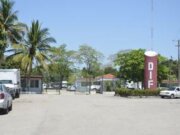 Migrantes albergados en DIF de Villahermosa piden trato humanitario