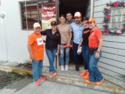 Minés de la Fuente visita casa por casa el municipio de Jalapa
