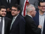 Latinus revela presunto negocio millonario de los hijos de AMLO