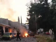 Explosión de coche bomba en Acámbaro, Guanajuato deja tres policías heridos
