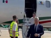 Ricardo Salinas llega a Argentina para reunirse con el presidente, Javier Milei