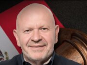 El periodista Raymundo Riva Palacio sienta precedente, gana demanda contra AMLO