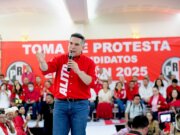 Toma Alejandro Moreno Cárdenas protesta a candidatas y candidatos a alcaldes en Veracruz