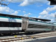 Pasajeros narran choque de Tren Maya; gobierno afirma que fue percance de vía