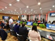 Llama Alejandro Moreno a diputados y senadores a defender sin miedo a México y a las familias mexicanas