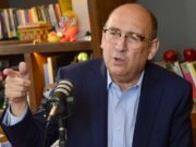 Morena pretende engañar a los mexicanos con una redacción tramposa que vuelve retroactiva la ley de amparo: Moreira