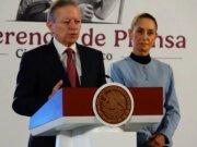 El exministro de la 4T, Arturo Zaldívar ganó 4.8 MDP del erario en 2024