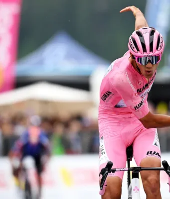 Isaac del Toro recibe el Premio Nacional del Deporte 2025