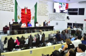 Comparece José Ramiro López Obrador ante el pleno del Congreso