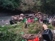 Se desbarranca autobús en Veracruz; hay 10 muertos y 32 heridos