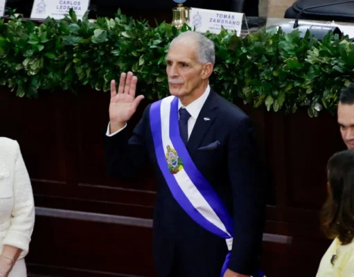 Nasry Asfura rinde protesta como presidente de Honduras