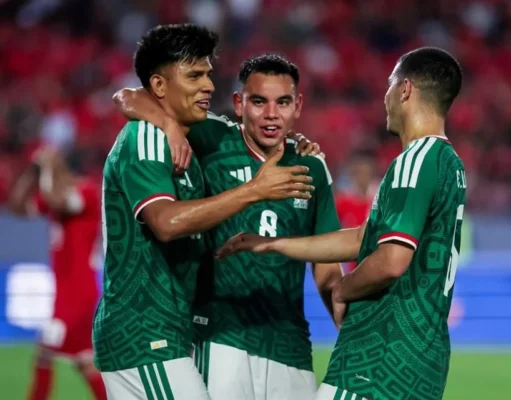 Gana México a Panamá con autogol
