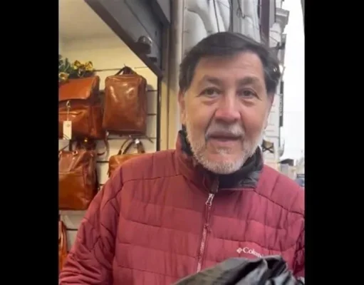 «Corrupto», gritan a Noroña en zona exclusiva de Roma