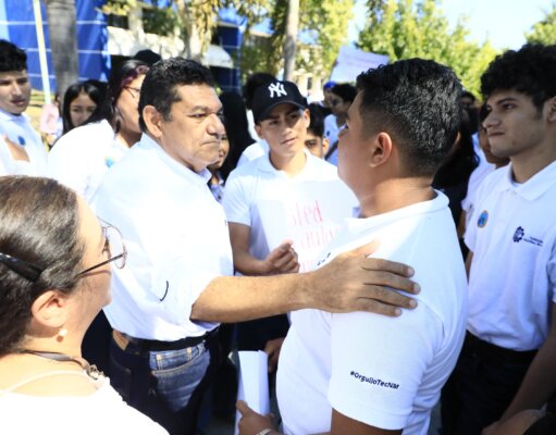 Reconocen compromiso del Gobierno de Javier May con la educación superior