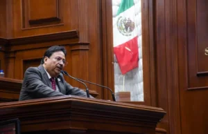 Diputado de Morena desata polémica al decir que “los hombres también tenemos leche”