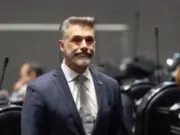 Renuncia Sergio Mayer a su militancia en Morena