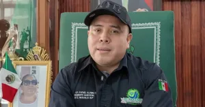 Invita alcalde de San Luis Potosí a festejar el día del padre con unas chicas buena onda