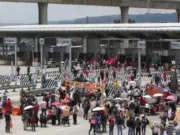 Logra CNTE mejores pensiones, pero quiere más, siguen protestas