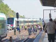 Reportan percance del Tren Maya cerca de la estación San Francisco de Campeche; pasajeros son desalojados