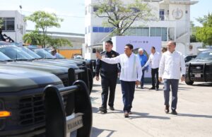 Refuerzan seguridad en Tabasco; entrega gobernador Javier May 45 patrullas a la nueva Guardia Estatal