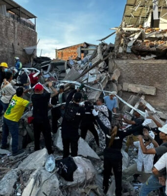 Suman 224 muerto en Colombia por terremoto; México alista ayuda